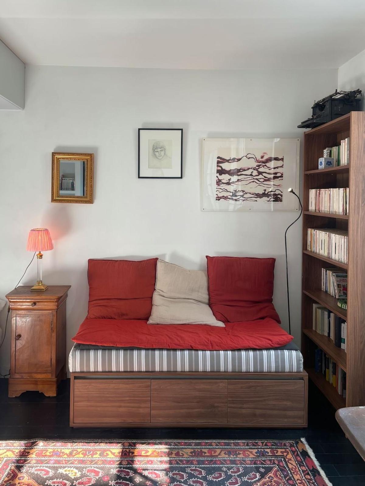 Lovely In Ste-marthe Village Apartment